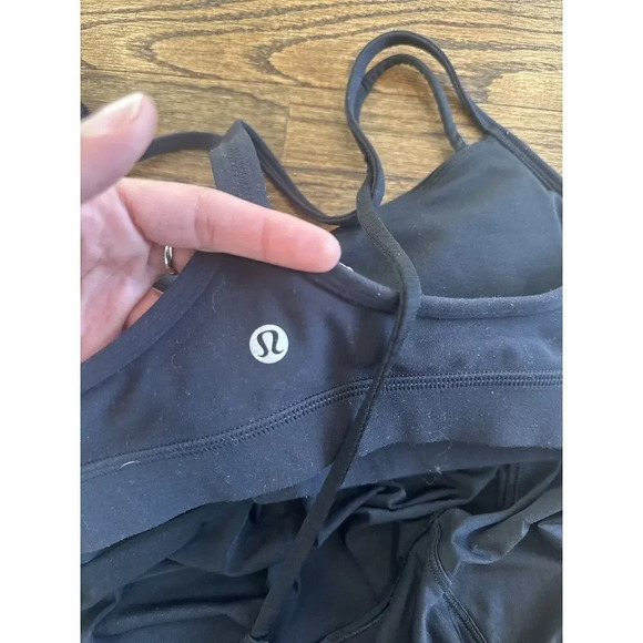 Lululemon Athletica No Limits Top Black Sports bra Size 6 Racerback Workout Tank - Picture 4 of 8